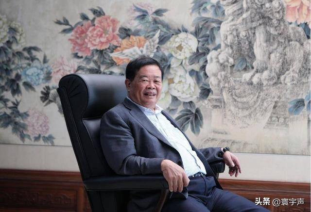 曹德旺79岁退休交棒曹晖，创一代集体步入交接期，二代接班难在哪