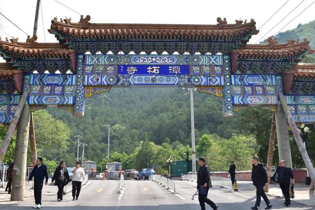 北京工商大学MBA潭柘寺实践调研之旅圆满收官