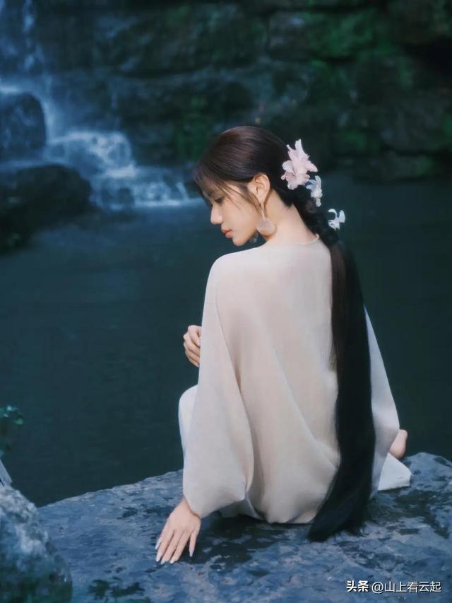 湖南长沙一佳人好漂亮, 身高167cm,体重45kg 美的让人移不开眼