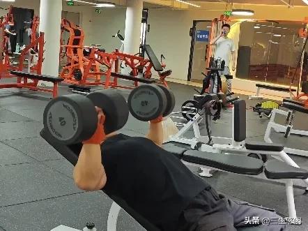 我已经54岁了，从来没有像现在这样，喜欢自己的身体