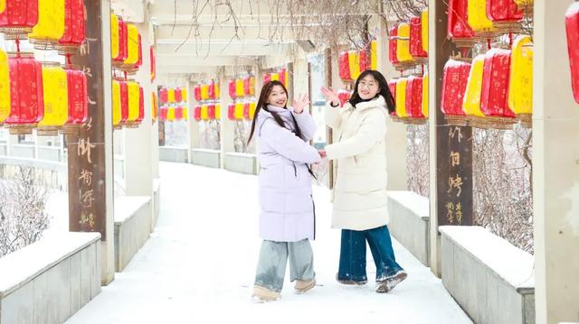 通渭:雪景邂逅非遗展新韵 剪纸汉服成独特风景