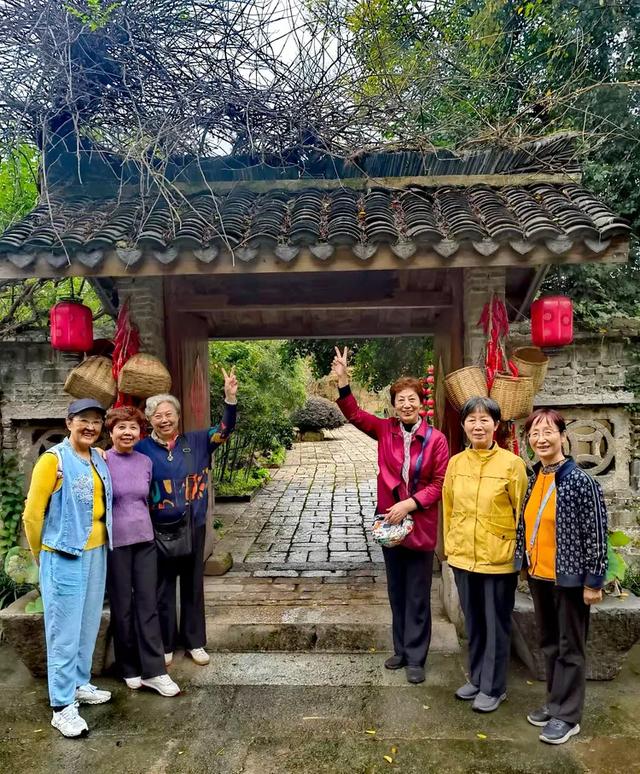 相约在湖州,相聚在梦萦——记原福空医院老战友2025年湖州行