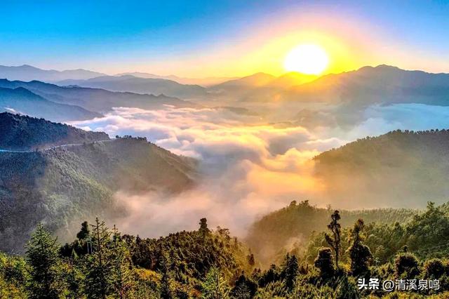 多彩两江，深山里的彩色诗行（散文诗）