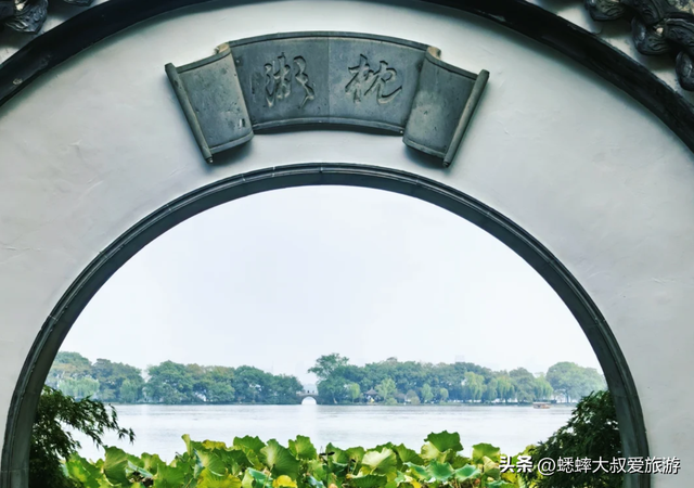 藏于西湖的“隐世秘境”，秋日美如画，空闲了，来欣赏中式雅调吧