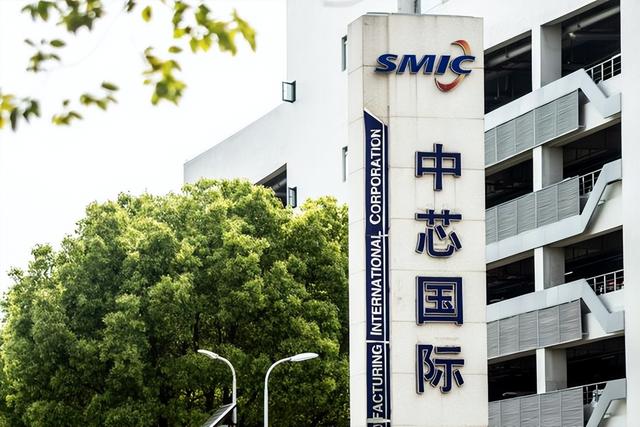 “中国半导体教父”张汝京，为回大陆造芯片，被开除台湾省户籍