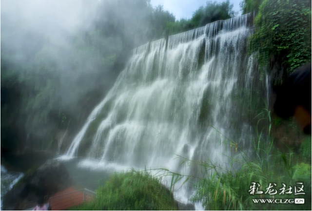 在尼珠河与山水私语。