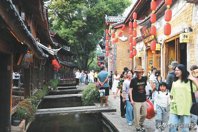 丽江古城：烟火钩沉夜未央