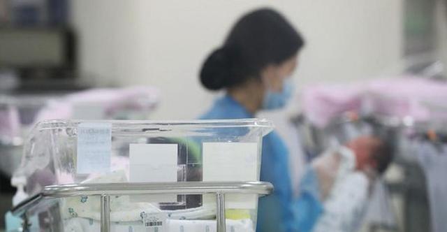 中国出生人口断崖：21年1062万人，2023年902万人，24年令人意外