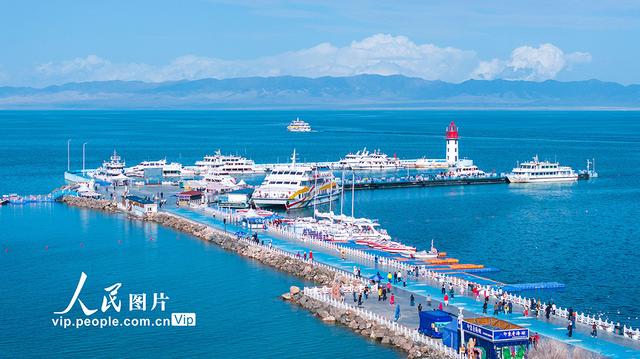 青海湖美景引客来
