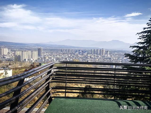 蓝田投资3.5亿，营业3年多被拆的民俗村，现在变成别墅区，你咋看