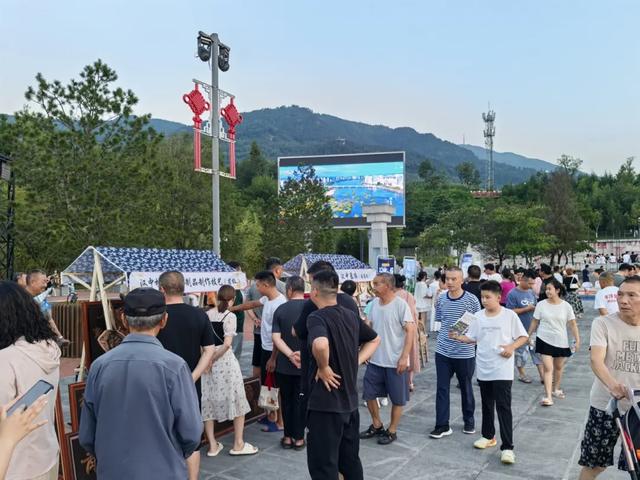 还没打卡？2025汉中秦岭熊猫音乐嗨唱季，本周末上演谢幕狂欢~