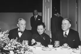 1943年5月，通过诱导访美的宋美龄，罗斯福如何给蒋介石"挖坑"？图片