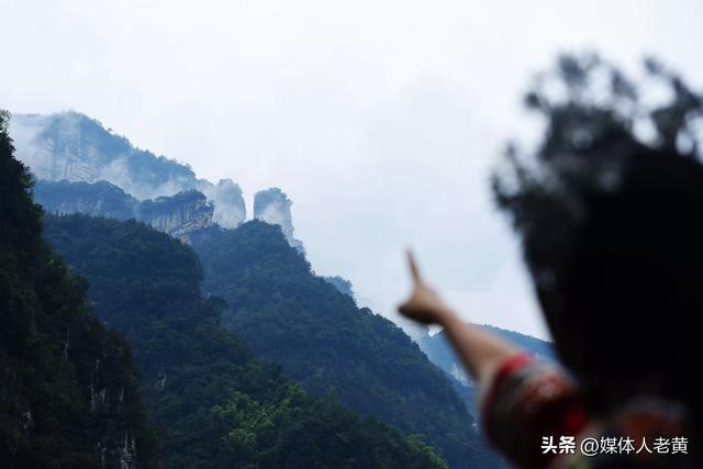 酉沿黄金线精华段首航激活跨省文旅新动能