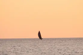 男友限制我社交，是太爱我还是控制欲太强？图片