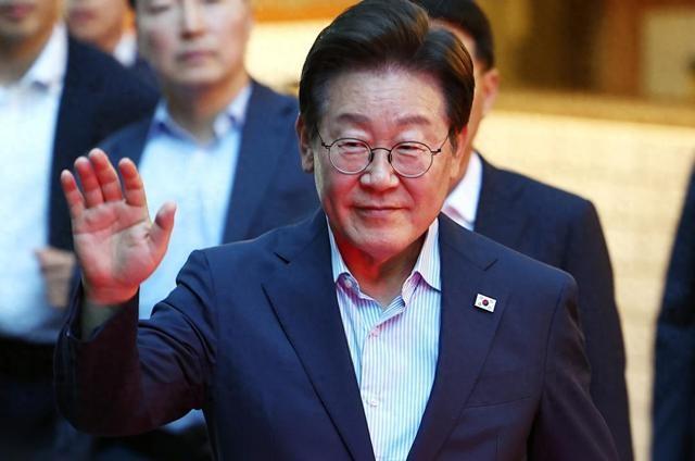 李在明瞬间变脸：拒绝中方九三纪念日后，主动邀请中方参加峰会