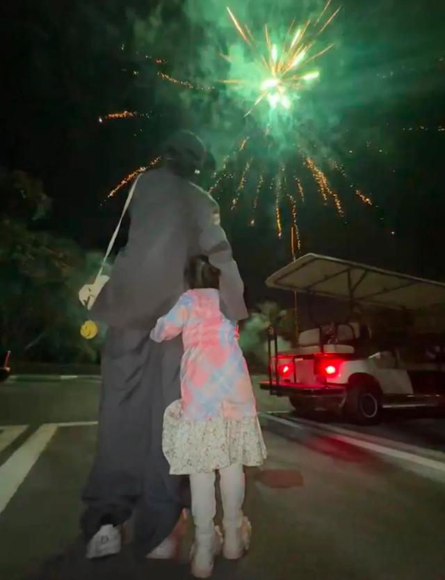 没想到！表面是“黄花大闺女”，实际却偷偷生子的女明星，太意外