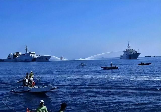 马科斯没想到，黄岩岛撞船第3天，中国大使辞行，临走留下一句话