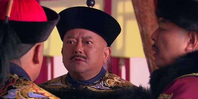 和珅出上联：三斤四两五花肉，纪晓岚巧对下联，和珅听后直接下跪