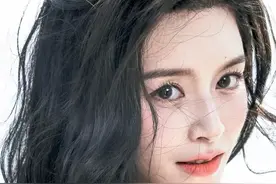 同样是高嫁，否认父亲卖叉烧的吴千语比文咏珊低在哪儿？图片