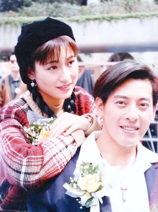 夫妻俩为了不变老，26年不吃肉，丁克31年，如今状态让人不敢认