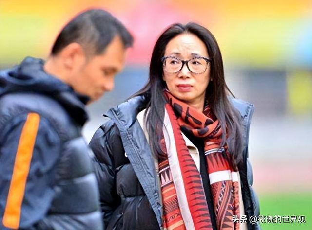 女首富戴秀丽：生活奢靡无度，丈夫有苦难言，离婚后带走100万