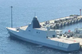 解放军057隐形护卫舰再次亮相！装备激光炮，台媒眼馋：十分科幻图片