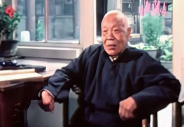 根本不算男人！清朝太监回忆：妃子洗澡不用手和避讳太监，侮辱人