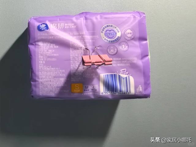 被年轻人“办公用品花式用法”惊到了！竟然能解决生活麻烦事