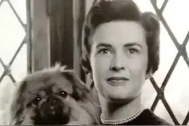 他因长太帅不愿早结婚，见了她后6天闪婚，恩爱73年，又同时离世图片