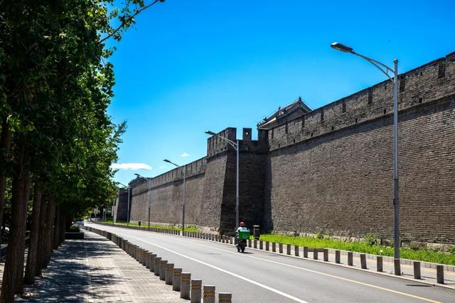 媒体看丰台 | 登城墙、逛古城、品新韵，《经济日报》聚焦宛平新颜