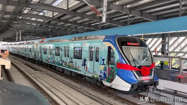 重庆这个融入主城的郊区，凭借三张底牌抢镜，文旅宝藏多到逛不完