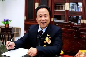 豪门秘辛：情妇众多，私生子成群，75岁富豪不懈传宗接代图片