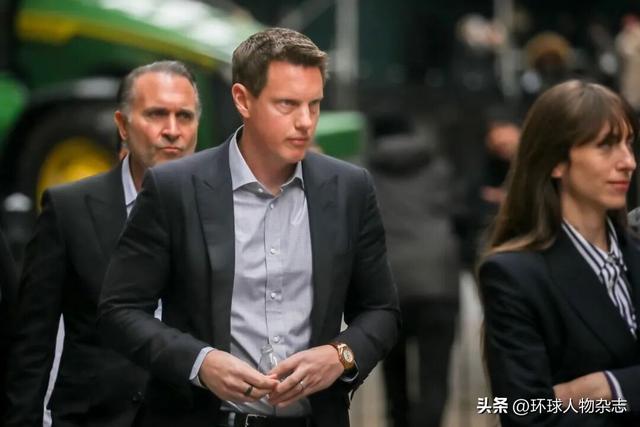 豪掷1084亿，他为“情怀”下注