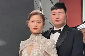 朱家有喜！朱小伟二婚终于当爸爸，陈萌顺利产子成朱家大功臣图片