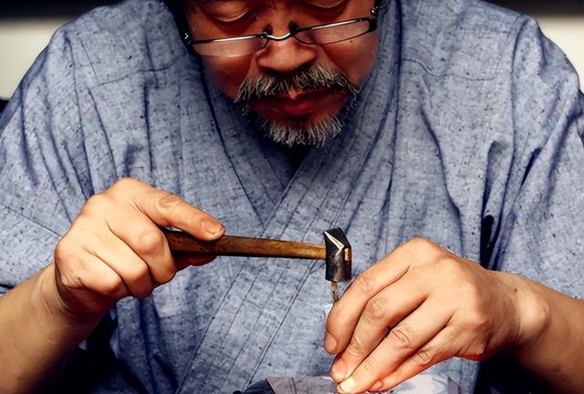 日媒：给中国50年也造不出日本发动机！马斯克：中国车企值得尊重