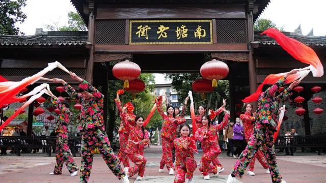 冰雪+人参！这个“通化限定”快闪市集，在宁波火了！