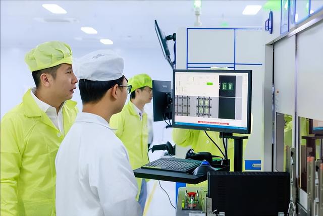 中国首次亮出“算力核武器”，再一次打破规则，英伟达后悔也晚了