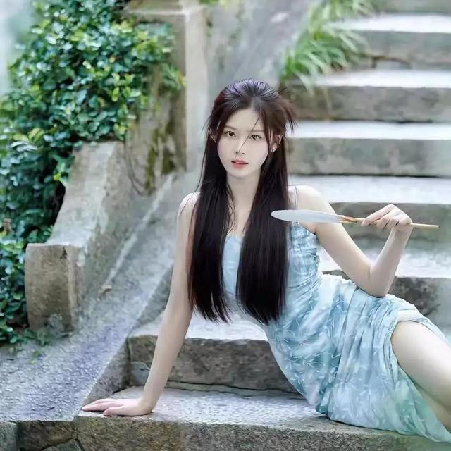 南昌绝美校花,素颜美得惊为天人,无数人的白月光 仙女下凡美若天仙