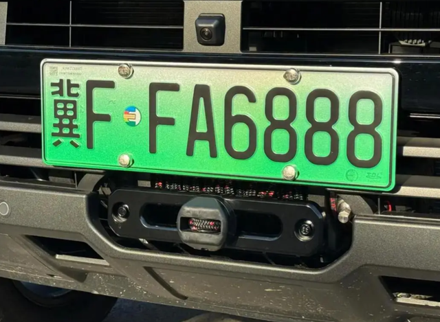 为啥中国电车满街窜	，国外却死抱着油车？3个大实话给你整明白！