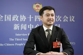 代表委员访谈 | 全国政协常委丁世忠：借助文化软实力推动中国品牌出海图片