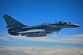 印度80架战机升空，巴铁心软，优先捅破阵风神话，法国：我知道了图片