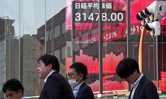 日本股市惨绿，高市早苗“赌”中国，琉球归属会成最后王牌吗？