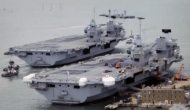又让张召忠说中了？东拼西凑550亿建的2艘航母，如今彻底成为累赘