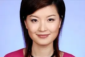 东方卫视一姐陈蓉：因“寿宴门”身败名裂，今低调嫁海归结婚生子图片
