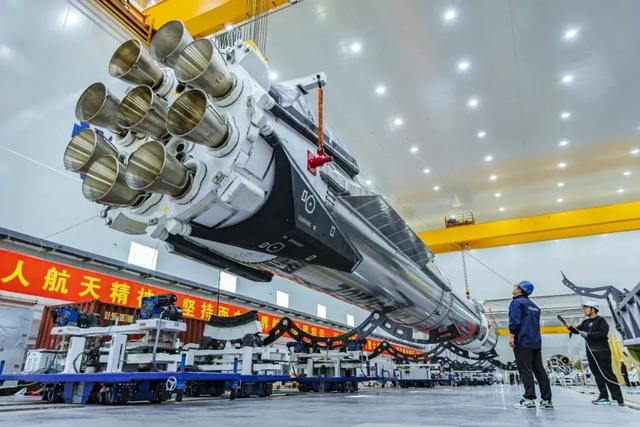 挑战SpaceX垄断地位,中国试射首枚可重复使用的重型火箭