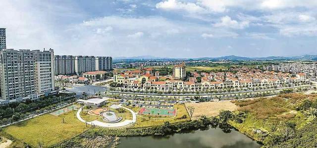 产业链重构真相，美国划圈、中间国家抱团，中国如何破局？