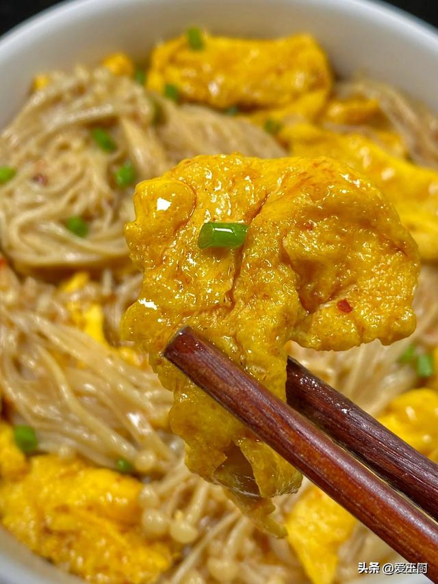 这个菜，越吃肚子越扁，清肠刮油，减肥排毒，建议40岁后常吃