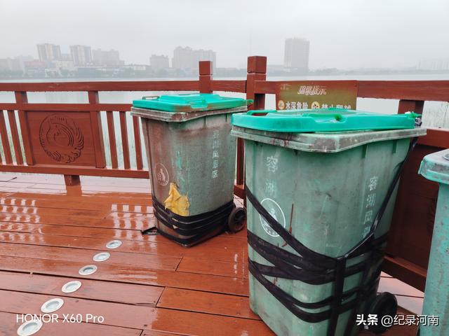 七上八下全国文明城市柘城县迎来汛期，晨练国家湿地公园榕湖发现