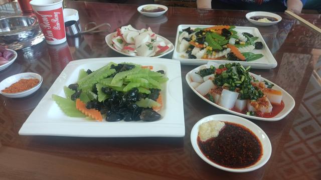 第八站：参观会宁会师楼，尝武胜驿地道羊肉