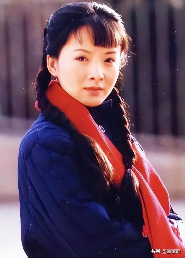 吃里扒外！定居美国13年，回国捞金惨遭“驱逐”，52岁活成了笑话
